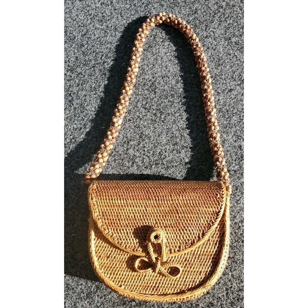 Woven Straw Shoulder Bag in Tan